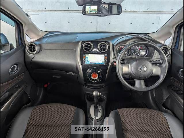 Nissan NOTE 2014-08 365383-1