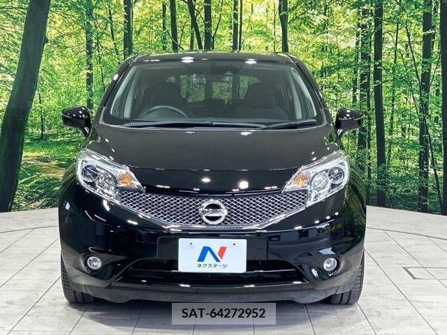 Nissan NOTE 2015-05 379758-14