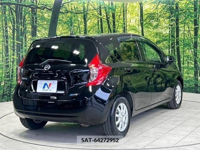 Nissan NOTE 2015-05 379758-17