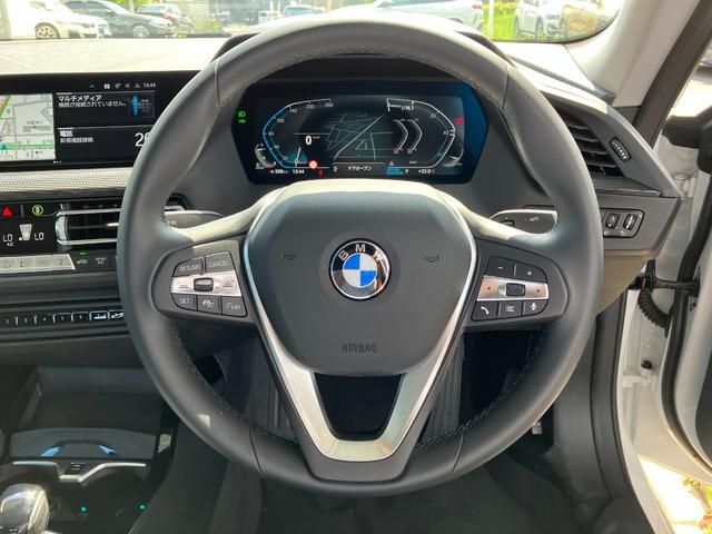 Bmw 2 SERIES 2023-03 19902-17