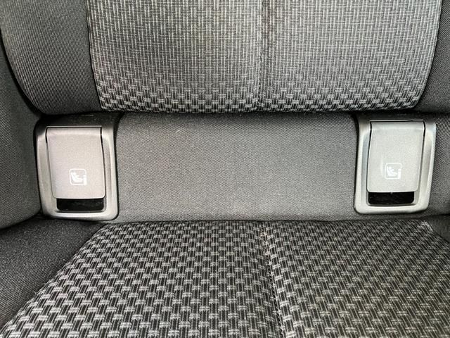 Bmw 2 SERIES 2023-03 19902-16
