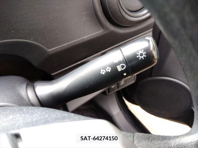 Toyota AQUA 2013-09 342473-22
