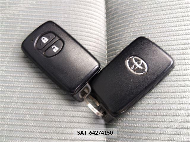 Toyota AQUA 2013-09 342473-26
