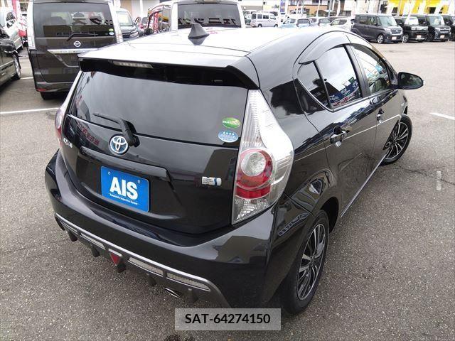 Toyota AQUA 2013-09 342473-2