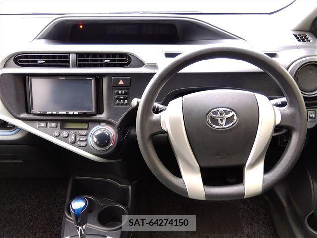 Toyota AQUA 2013-09 342473-1