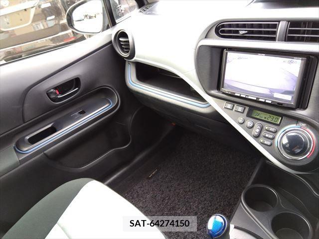 Toyota AQUA 2013-09 342473-17
