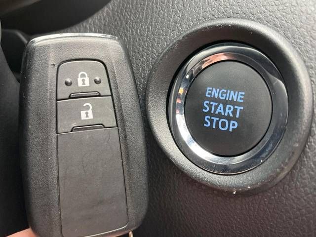 Toyota C-HR 2018-07 192083-7