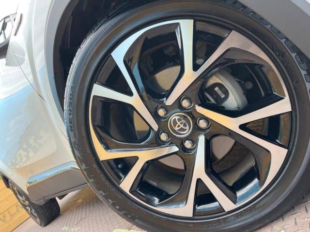 Toyota C-HR 2018-07 192083-13