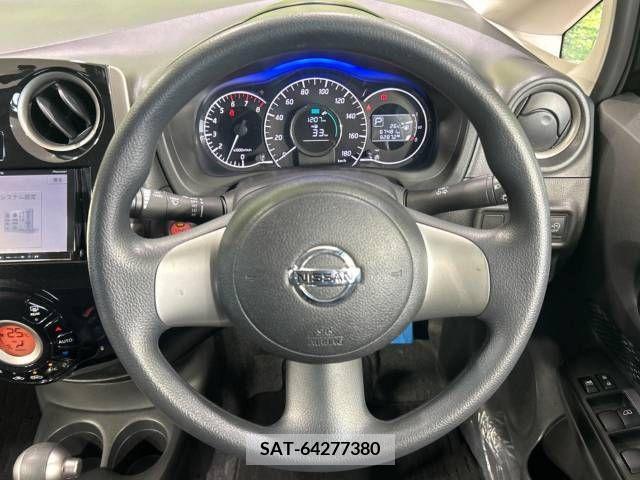 Nissan NOTE 2013-02 302296-10