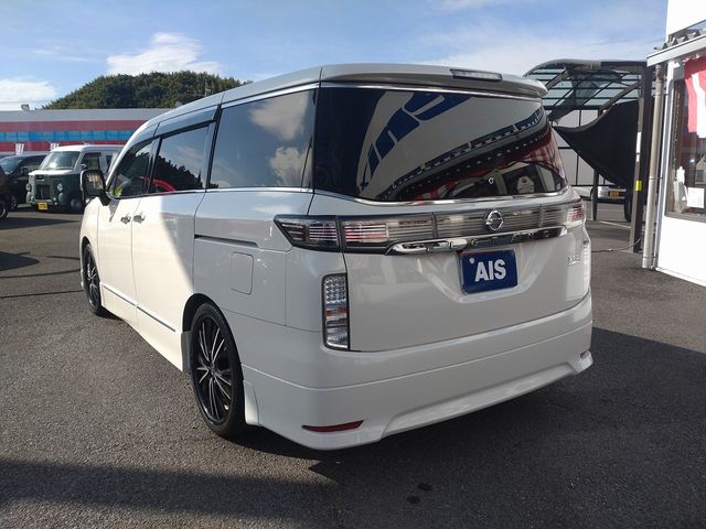 Nissan ELGRAND 2017-02 23580-6