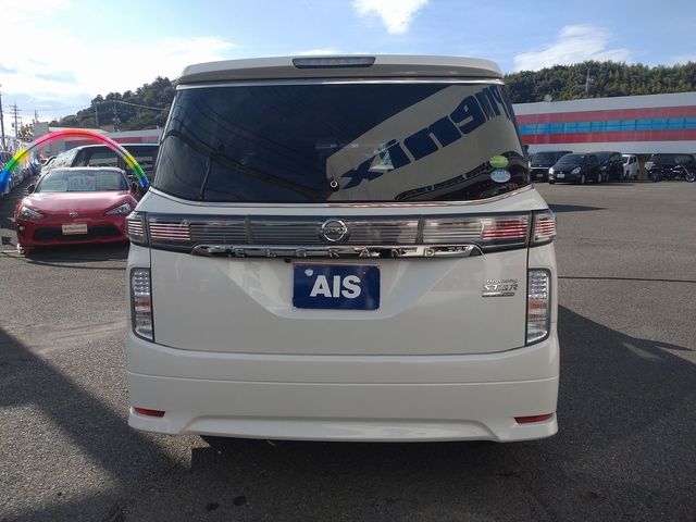 Nissan ELGRAND 2017-02 23580-5