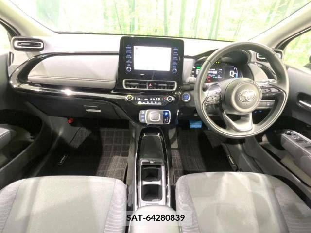 Toyota AQUA 2022-03 260240-1