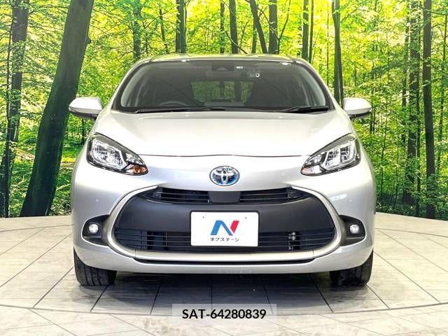 Toyota AQUA 2022-03 260240-14