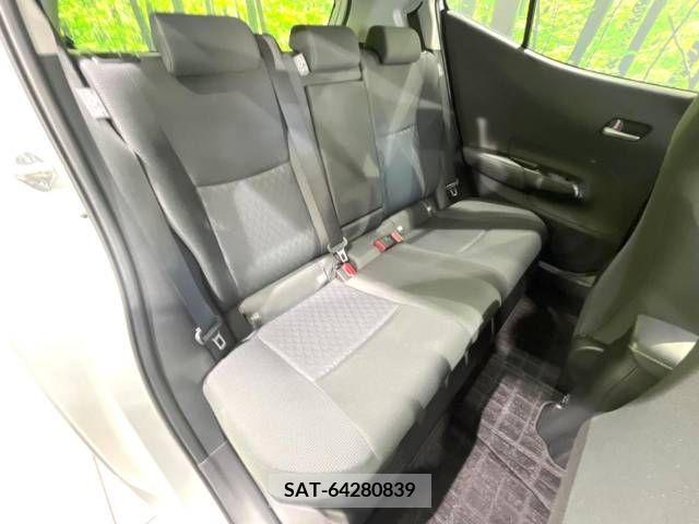 Toyota AQUA 2022-03 260240-9