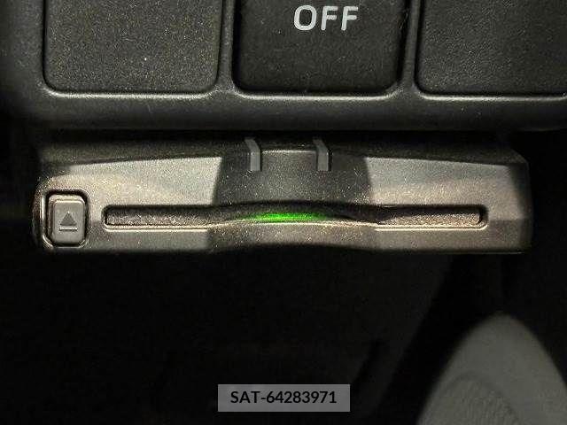 Toyota AQUA 2012-10 389315-7