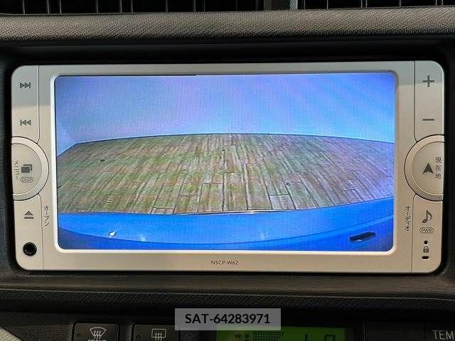 Toyota AQUA 2012-10 389315-3