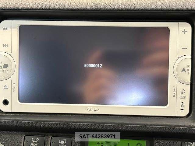 Toyota AQUA 2012-10 389315-2