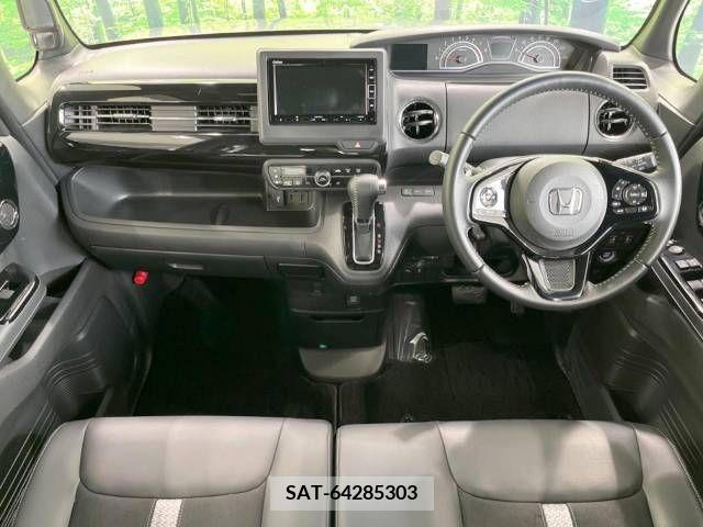 Honda N BOX CUSTOM 2021-08 241540-1
