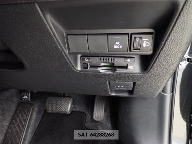 Toyota AQUA 2022-12 380308-13