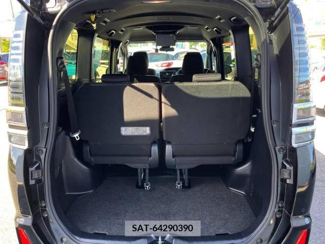 Toyota VOXY 2019-07 332052-11