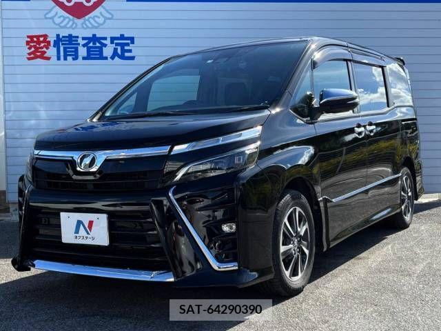 Toyota VOXY 2019-07 332052-17