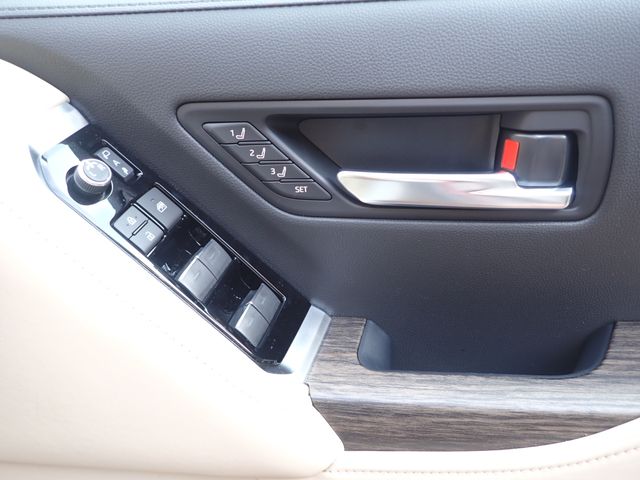 Toyota LAND CRUISER 2022-11 1293-19