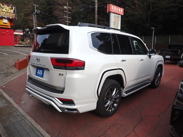 Toyota LAND CRUISER 2022-11 1293-4