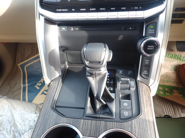 Toyota LAND CRUISER 2022-11 1293-22