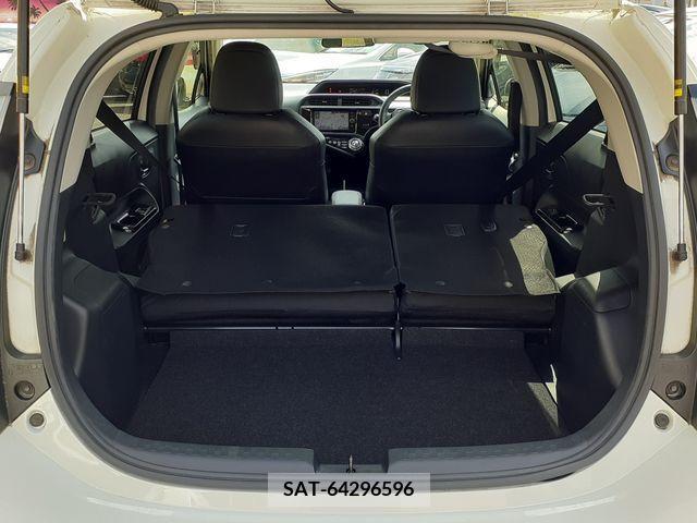 Toyota AQUA 2016-10 260458-17