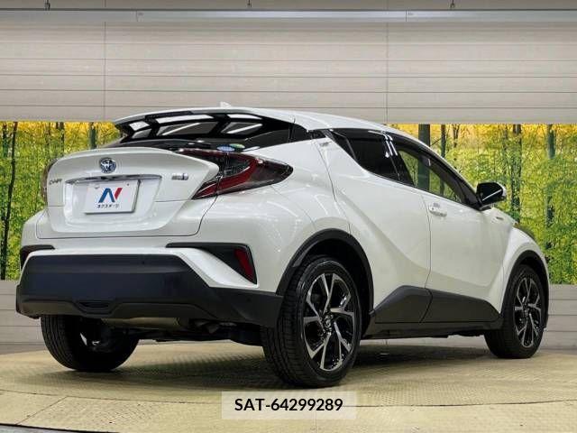 Toyota C-HR 2017-09 264214-17