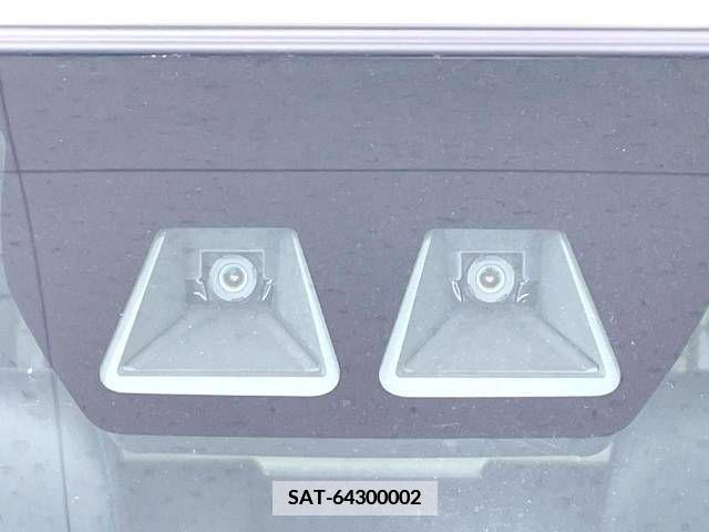 Daihatsu TANTO CUSTOM 2023-04 369470-2