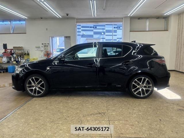 Lexus CT 2014-01 353921-18