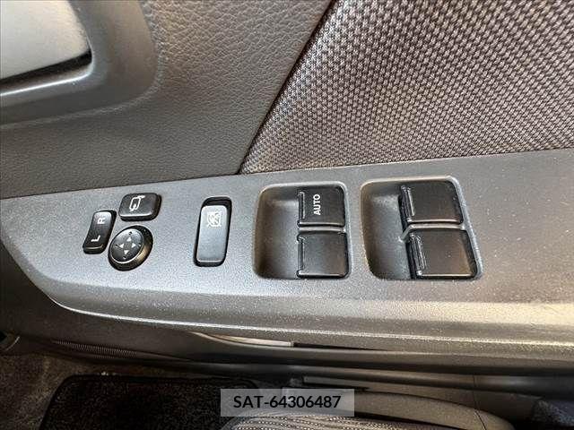Suzuki WAGON R 2012-09 370966-24