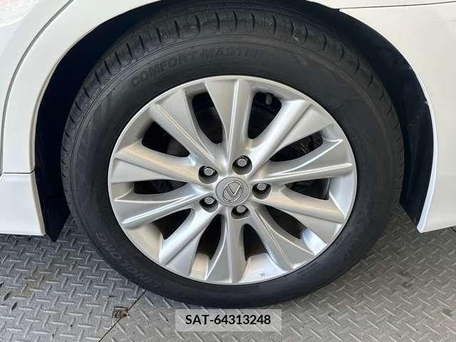 Lexus HS 2013-06 275349-15