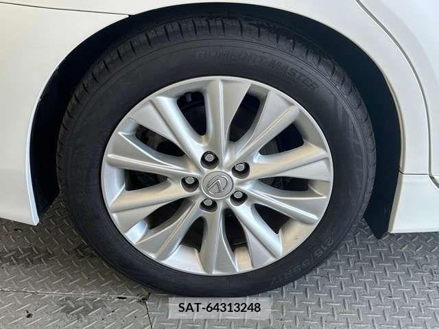 Lexus HS 2013-06 275349-14