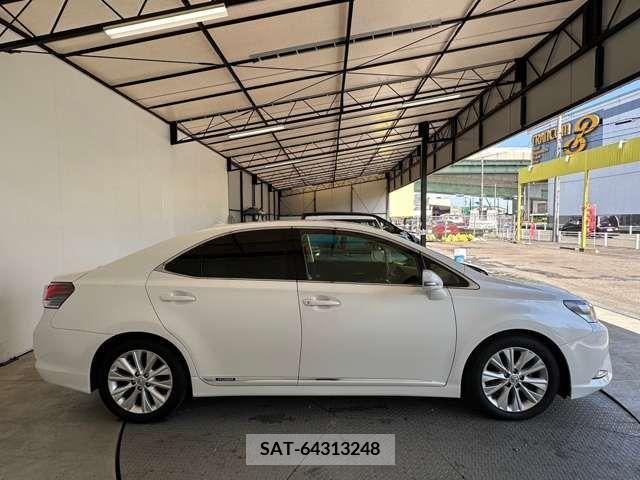 Lexus HS 2013-06 275349-6