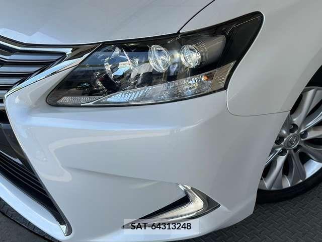 Lexus HS 2013-06 275349-5