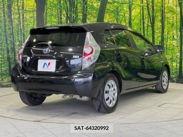 Toyota AQUA 2013-07 291837-15