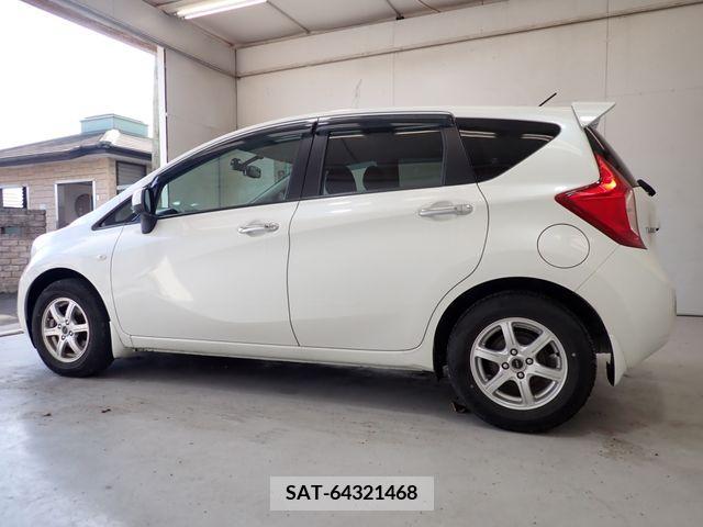 Nissan NOTE 2013-06 365370-6