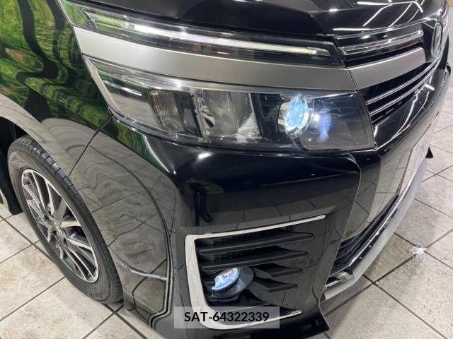 Toyota VOXY 2016-11 213448-13