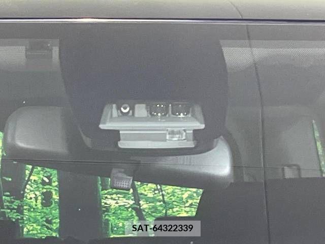 Toyota VOXY 2016-11 213448-4