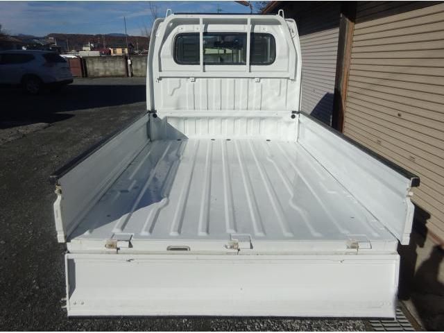 Suzuki CARRY TRUCK 2006-10 18561-3
