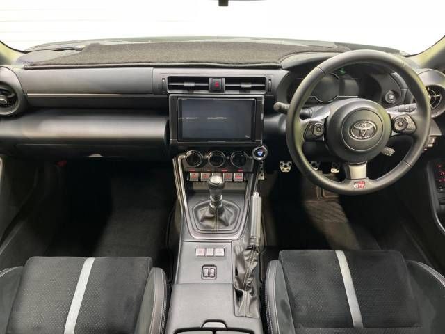Toyota 86 2022-01 22438-1