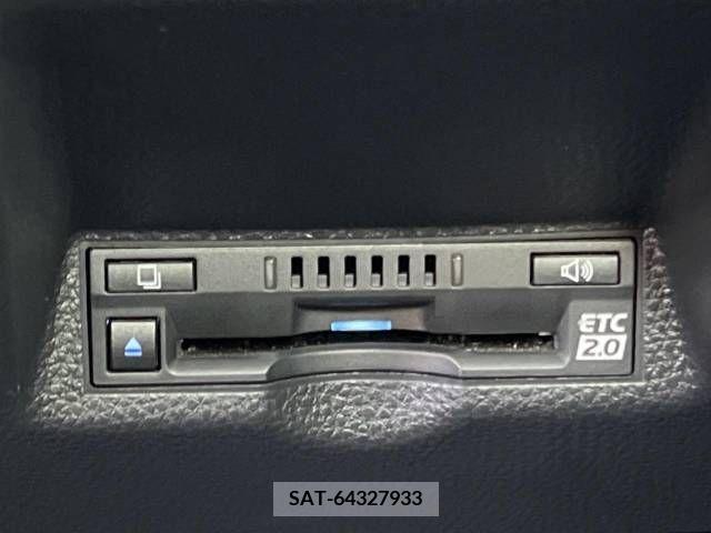 Toyota YARIS 2020-11 228257-6