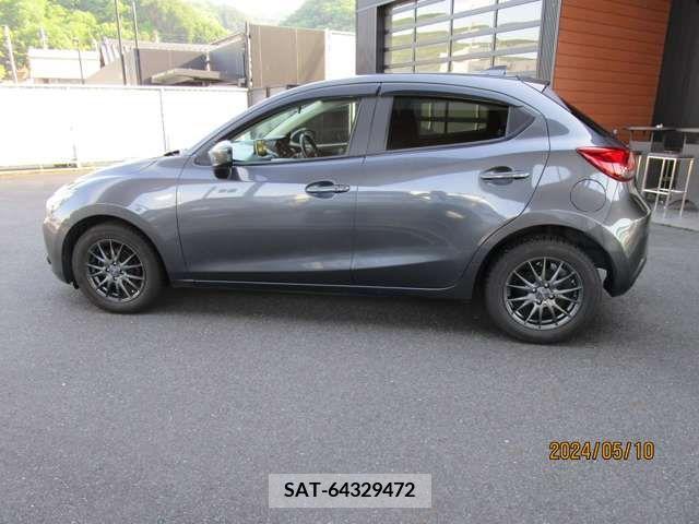 Mazda DEMIO 2016-04 267584-7
