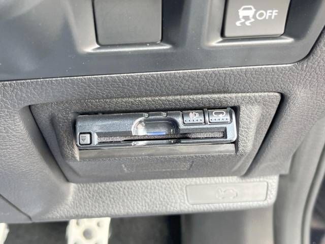 Subaru WRX STI 2016-02 187217-6