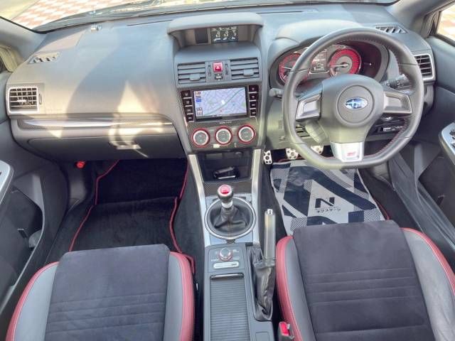 Subaru WRX STI 2016-02 187217-1