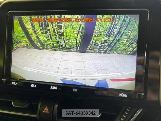 Toyota C-HR 2017-03 322969-3