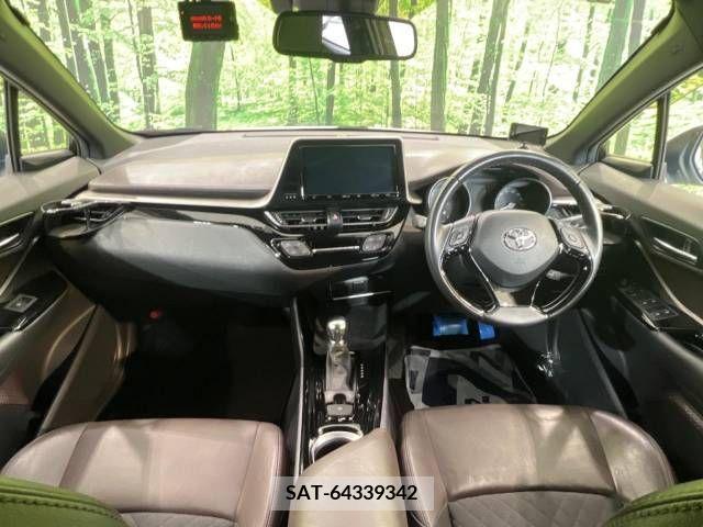 Toyota C-HR 2017-03 322969-1