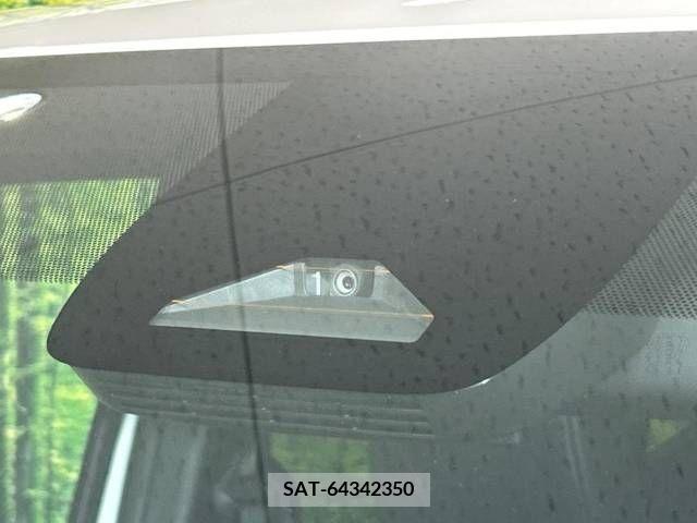 Toyota VOXY HYBRID 2022-04 333124-2